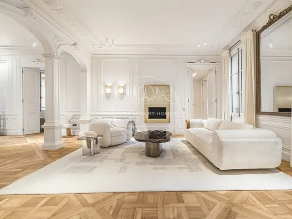 Appartement de prestige à Paris 6ème!