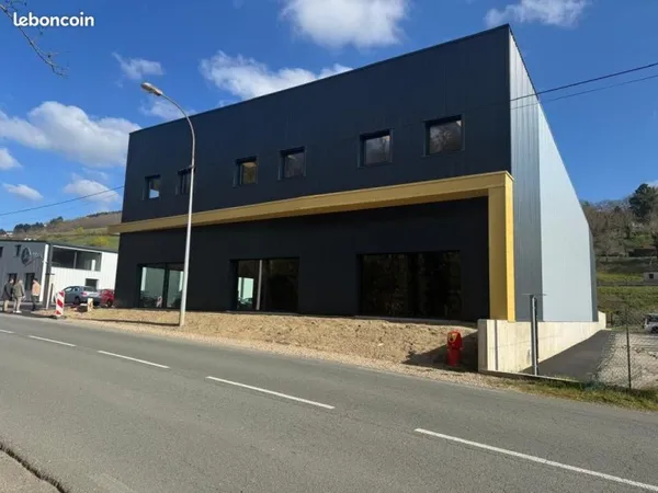 Bureaux 380 m²