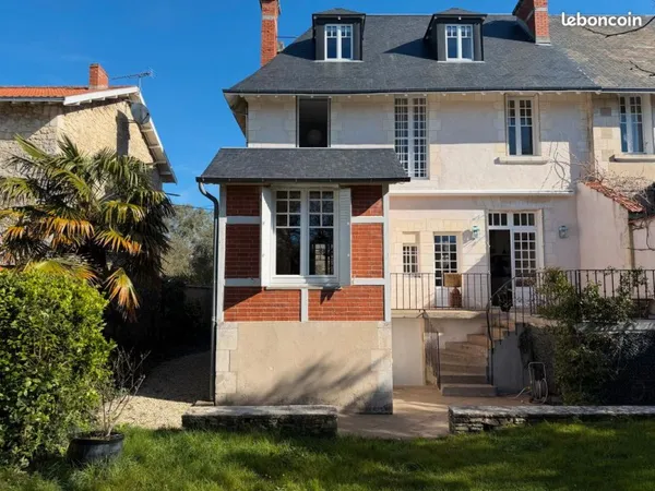 Maison Bourgeoise secteur église de La Genette