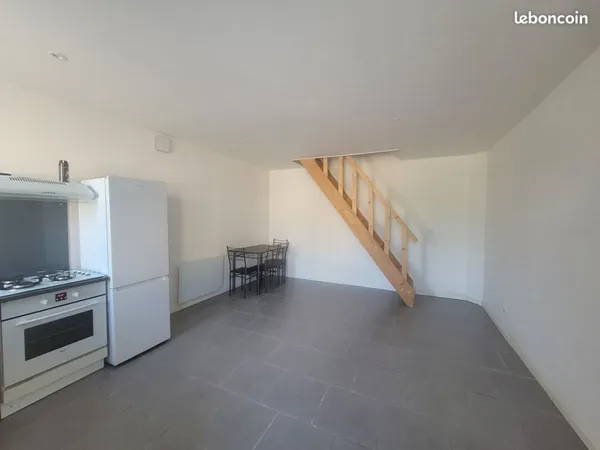 Appartement MEUBLE 2 pièces à louer - 1 chambre - 41m2 - SAINT-MEDARD - 17220