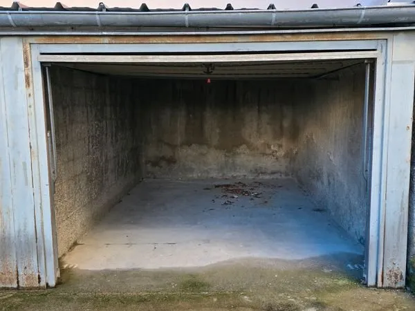 Garage à louer