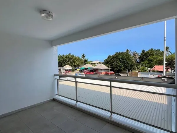 SD4196 : APPARTEMENT F4 A LOUER SAINT-PIERRE