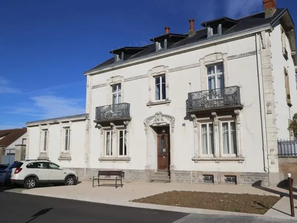 Maison bourgeoise à vendre au centre ville d'Autun