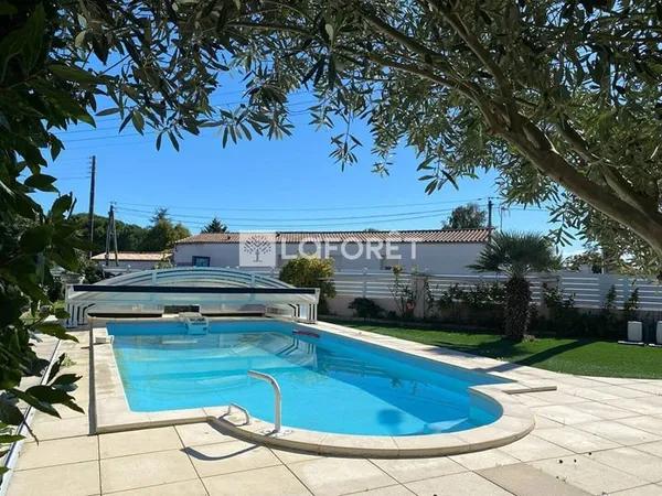 Maison 6 pièces 151 m²