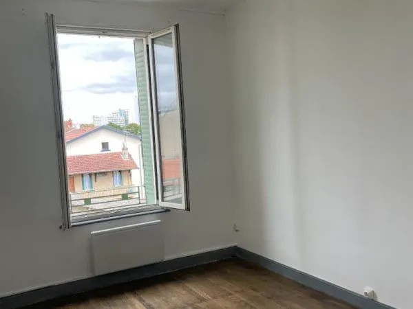 LYON 8 -Appartement 3 pièces à Lyon - idéal investisseur-