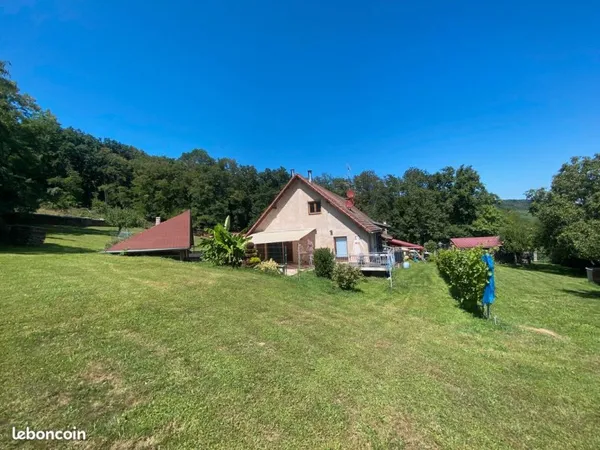 Rare à la vente Maison dans un écrin de verdure