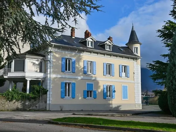 Maison 7 pièces 200 m²