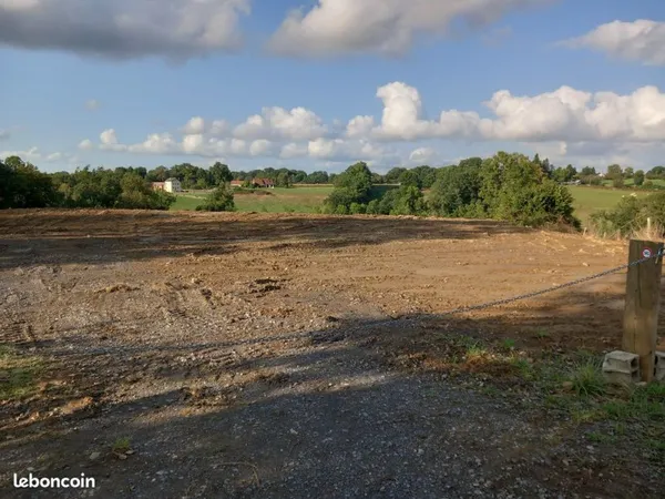 Terrain de 8715 m² à MORLAAS