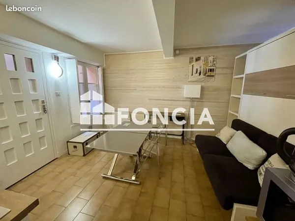 Studio 1 pièce 19 m²