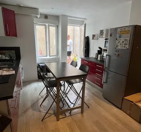 2 Chambres meublées avec salle de bain privée dans colocation 3 chambres. Tout confort-Saint Donatie