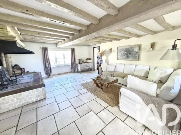 Maison 9 pièces 210 m²