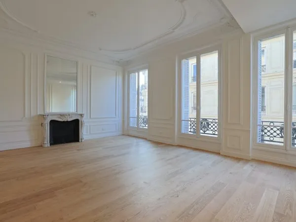 Boulevard Malesherbes - refait à neuf - 97m2 - 2 chambres