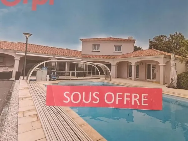 Maison 5 pièces 225 m²