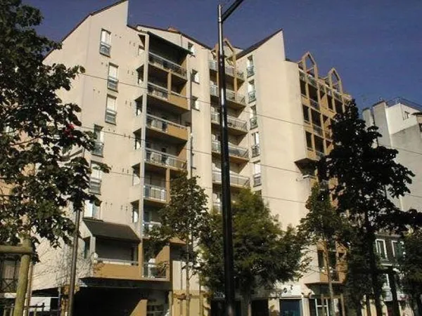 Stationnement Location Orléans   50€
