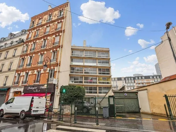 Bureaux 150 m²