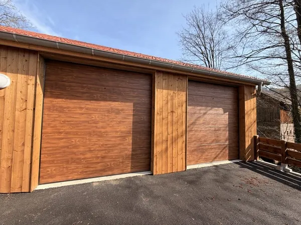 Garages grande hauteur - A VENDRE