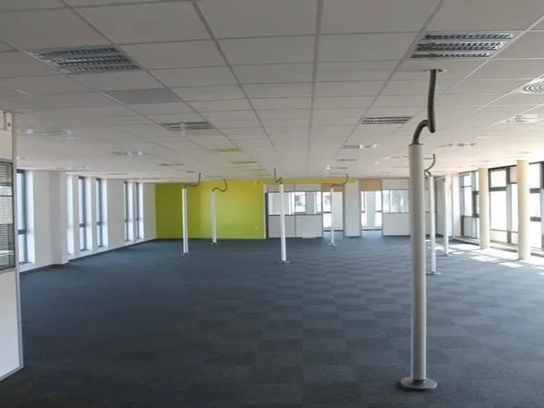 Bureaux 740 m²