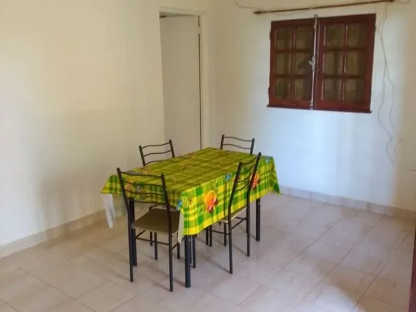 Maison Location Saint-François 3p  760€