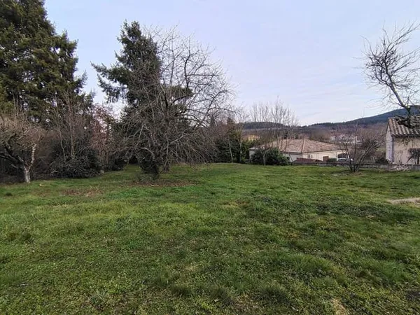 Terrain 1160 m²