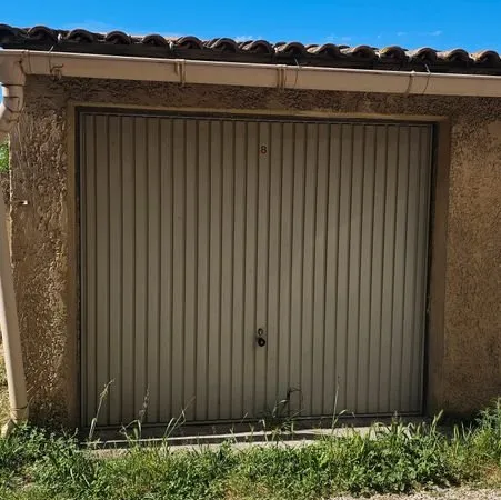 Vend garage - Chateaurenard (13160)