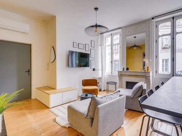 Chambre Colocation Bordeaux 5p 170m² 720€