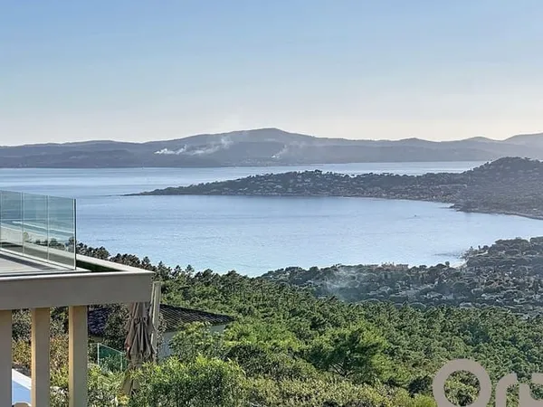 Maison 7 pièces 225 m²