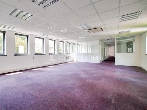 Bureaux 375 m²