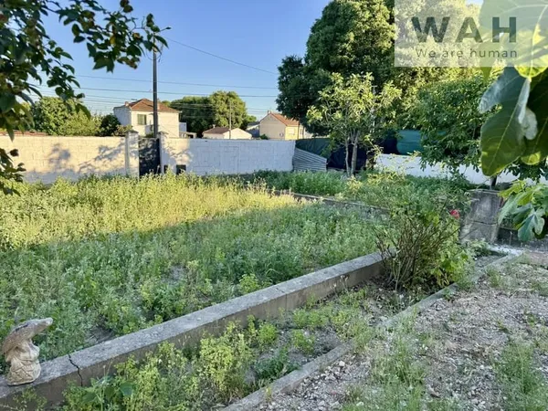 TERRAIN CONSTRUCTIBLE 228 m2 30900 Nîmes
