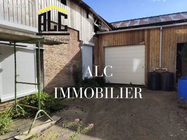 Parking/box 110 m² Alençon