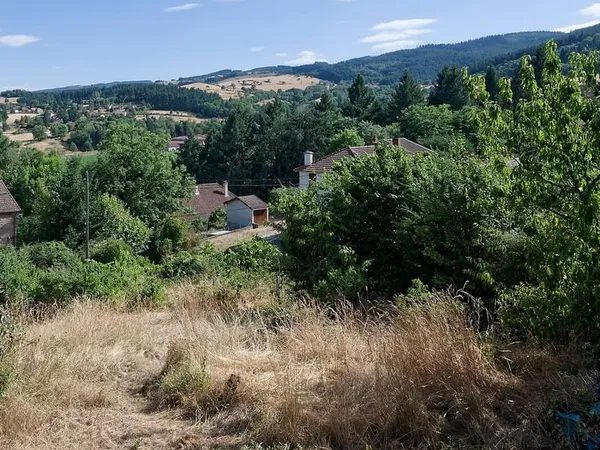 Terrain Renaison 693 m2