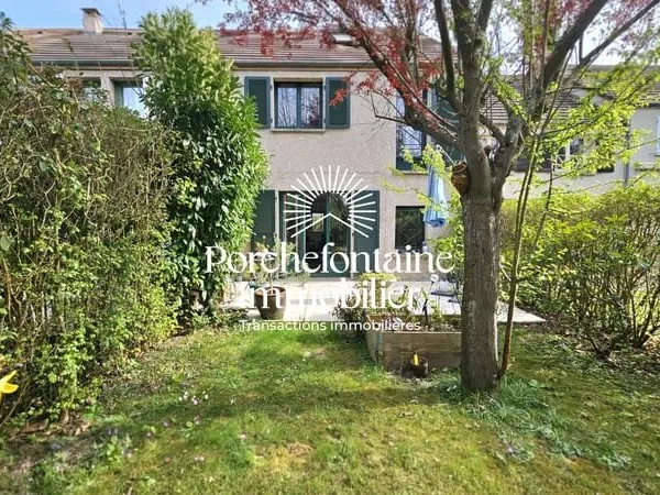 Maison 111,23 m2 avec 5 chambres possibles à Buc