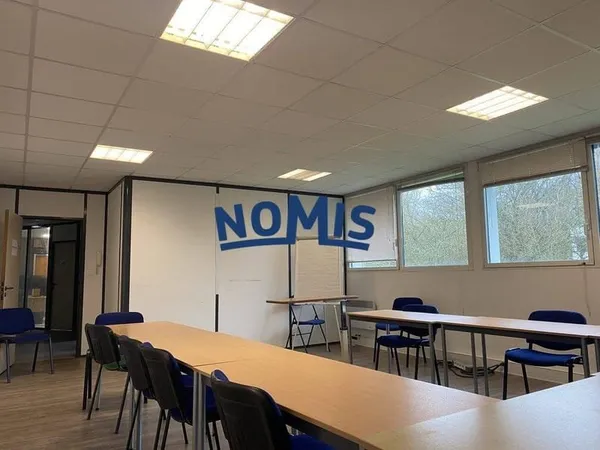 Bureaux 117 m²