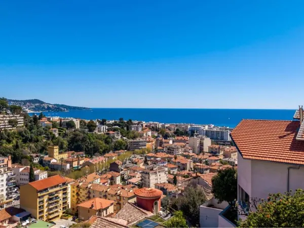 Maison à rénover vue mer – Nice Bellet