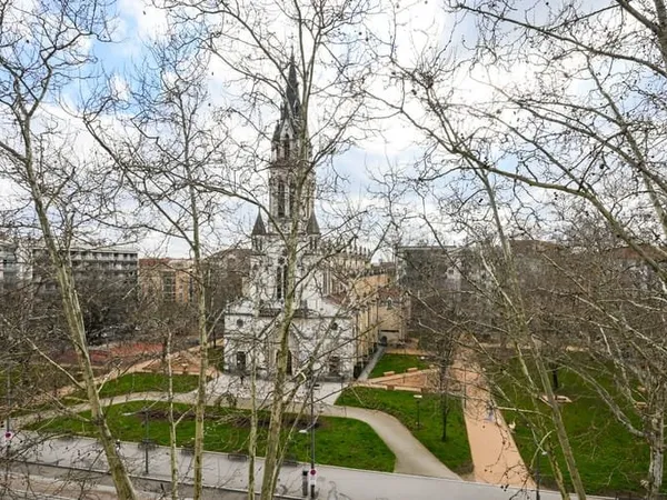 DUPLEX EN DERNIER ETAGE