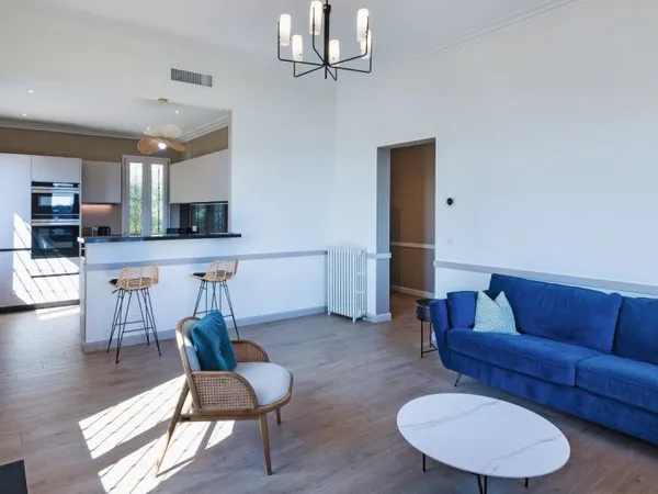 MONT BORON - ÉLÉGANT PIED-À-TERRE - VUE MER