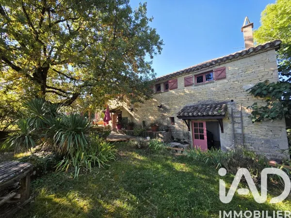 Maison 9 pièces 245 m²