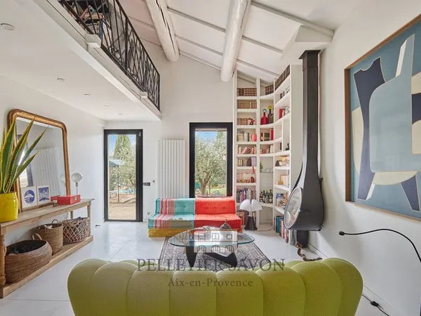 Maison 5 pièces 250 m²