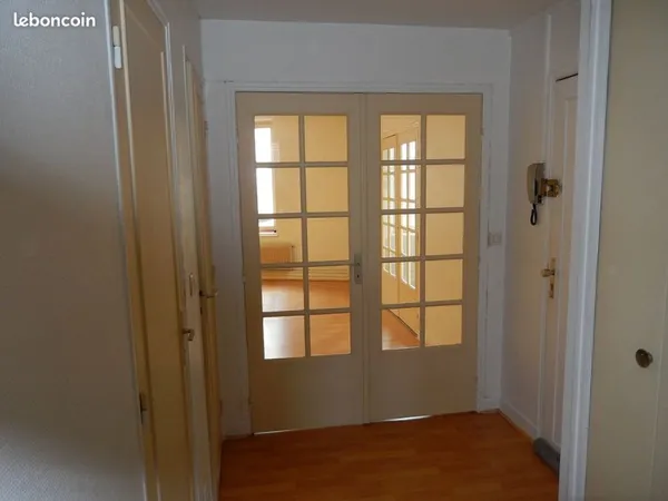 Loue F2 Nancy Centre Quartier Trois Maisons