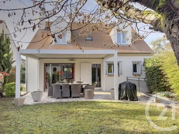 Maison 6 pièces 140 m²
