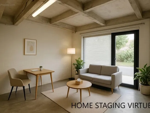 SAINT CYPRIEN PATTE D'OIE Garage de 28m² avec potentiel de transformation en local professionnel