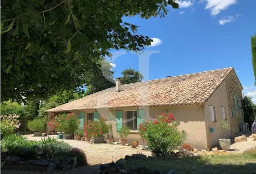 Mas provençal 6 pièces 167 m²