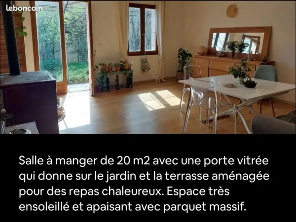 Colocation à la semaine ou au mois chambre 12 m2 lit 2 places bureau