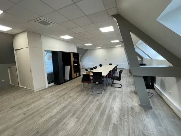 Bureaux 293 m²