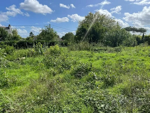 À VENDRE - Terrain constructible 617 m² à Bierne les Villages