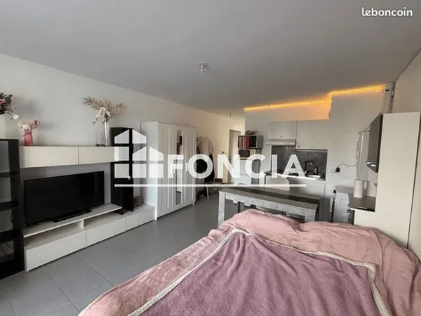Studio 1 pièce 31 m²