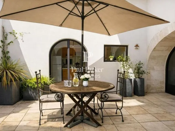 Appartement 4 pièces 140 m²