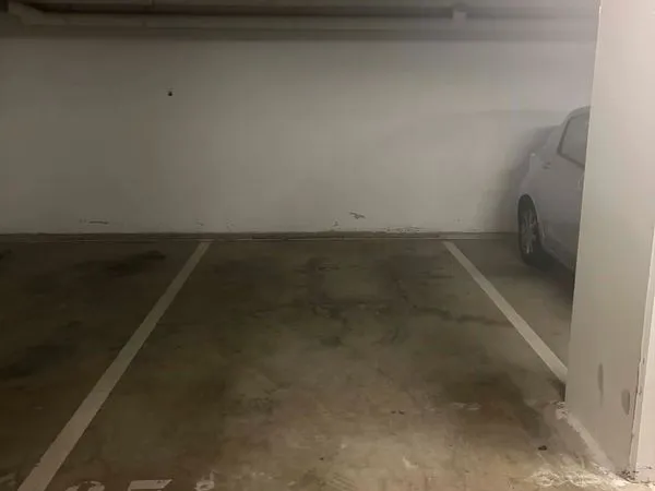 Place de parking sous-sol sécurisée - Rue de Provence - Chevilly-Larue