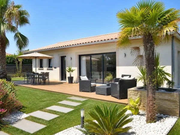 Maison - Luneray (76730) Terrain : 913 m² - Maison plain-pied : 80 m²