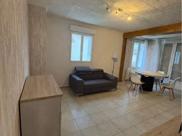 Location appartement/maison meublé Cosne avec jardin