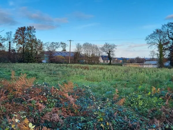 à louer, terrain agricole de 6 500 m2 proche de rennes